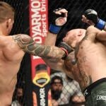 Dustin Poirier tumbó a Conor McGregor en el segundo asalto