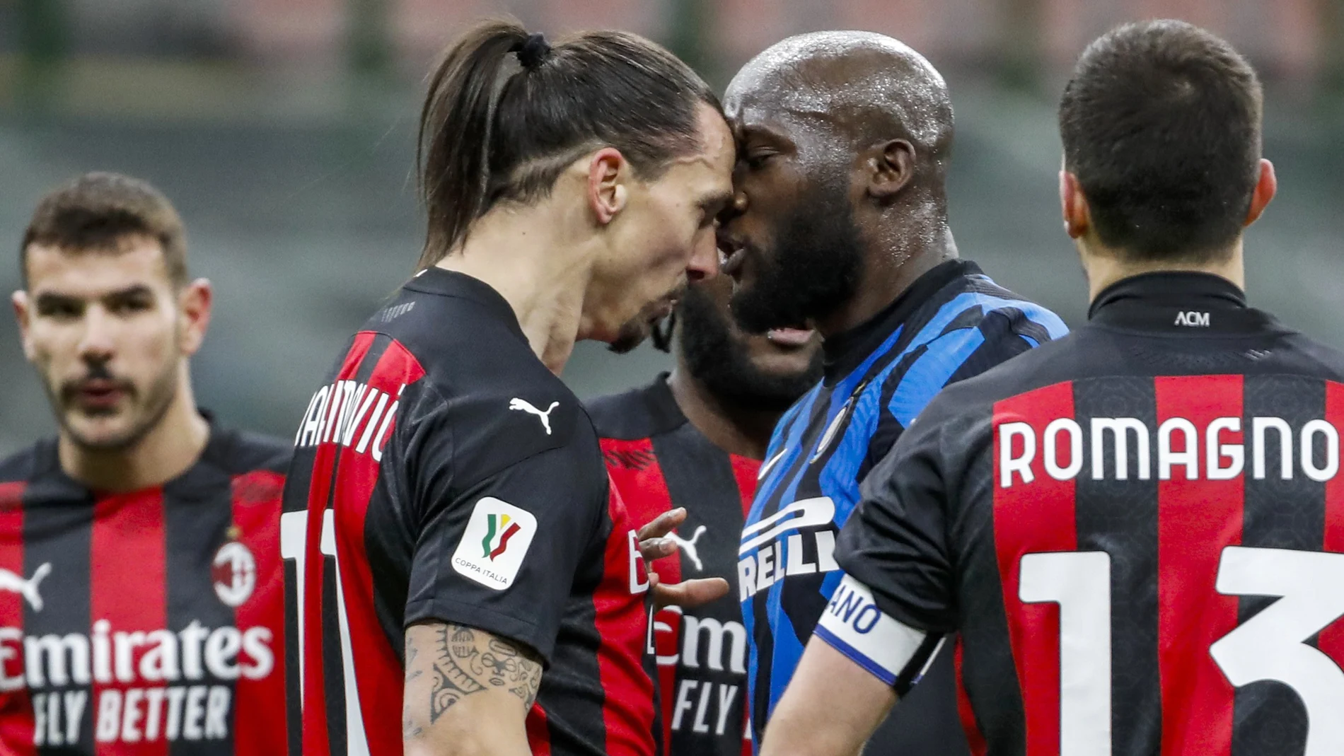 Ibrahimovic y Lukaku se enfrentan cabeza con cabeza