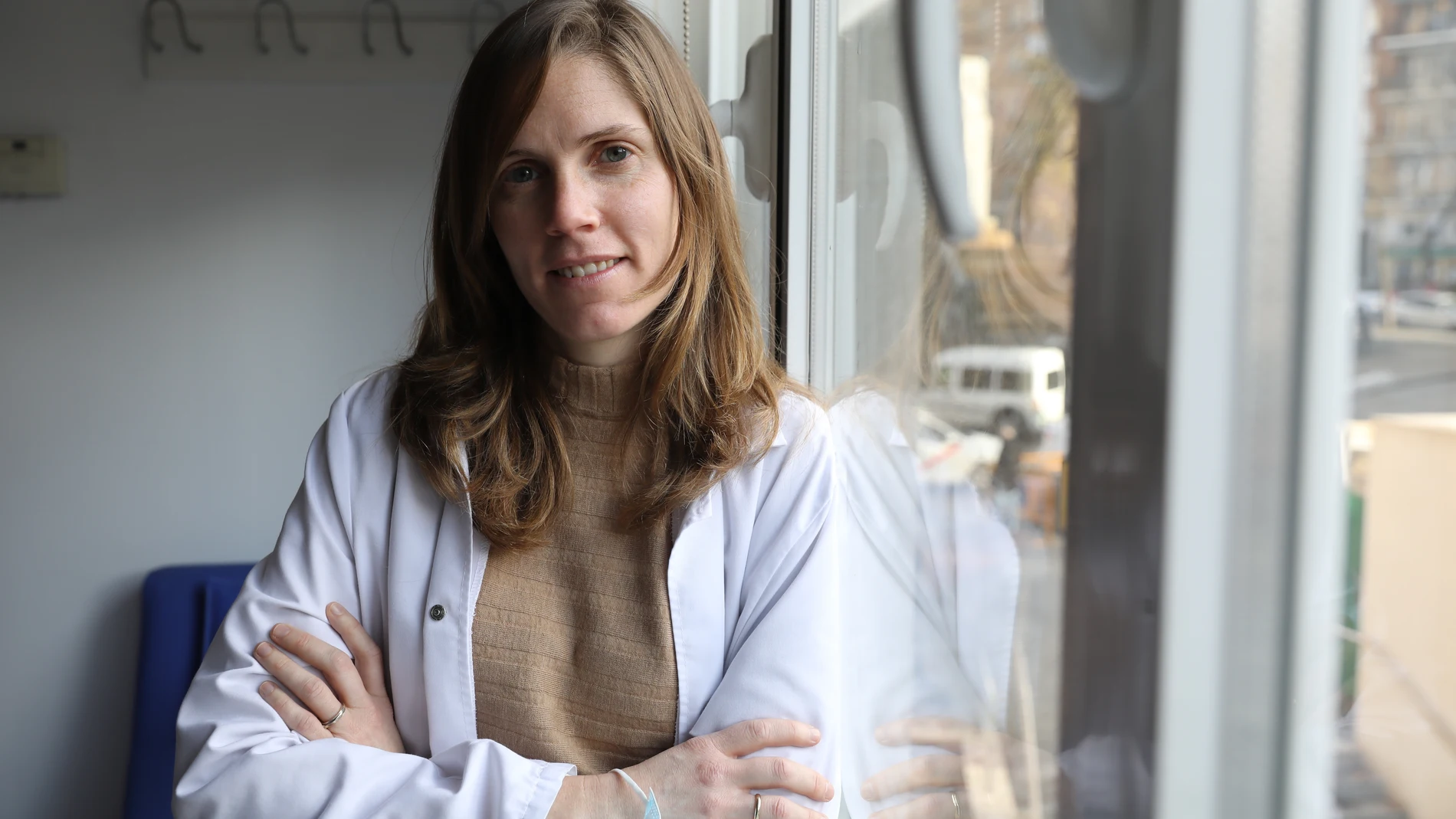 La doctora Cristina Caramés es especialista en Oncología Médica de la Fundación Jiménez Díaz de Madrid y responsable del proyecto «HOPE, Hospital de Día Oncológico PErsonalizado»