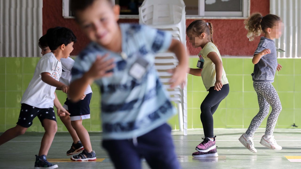 La Generalitat añade 39 aulas para alumnos con necesidades educativas especiales en colegios e institutos públicos