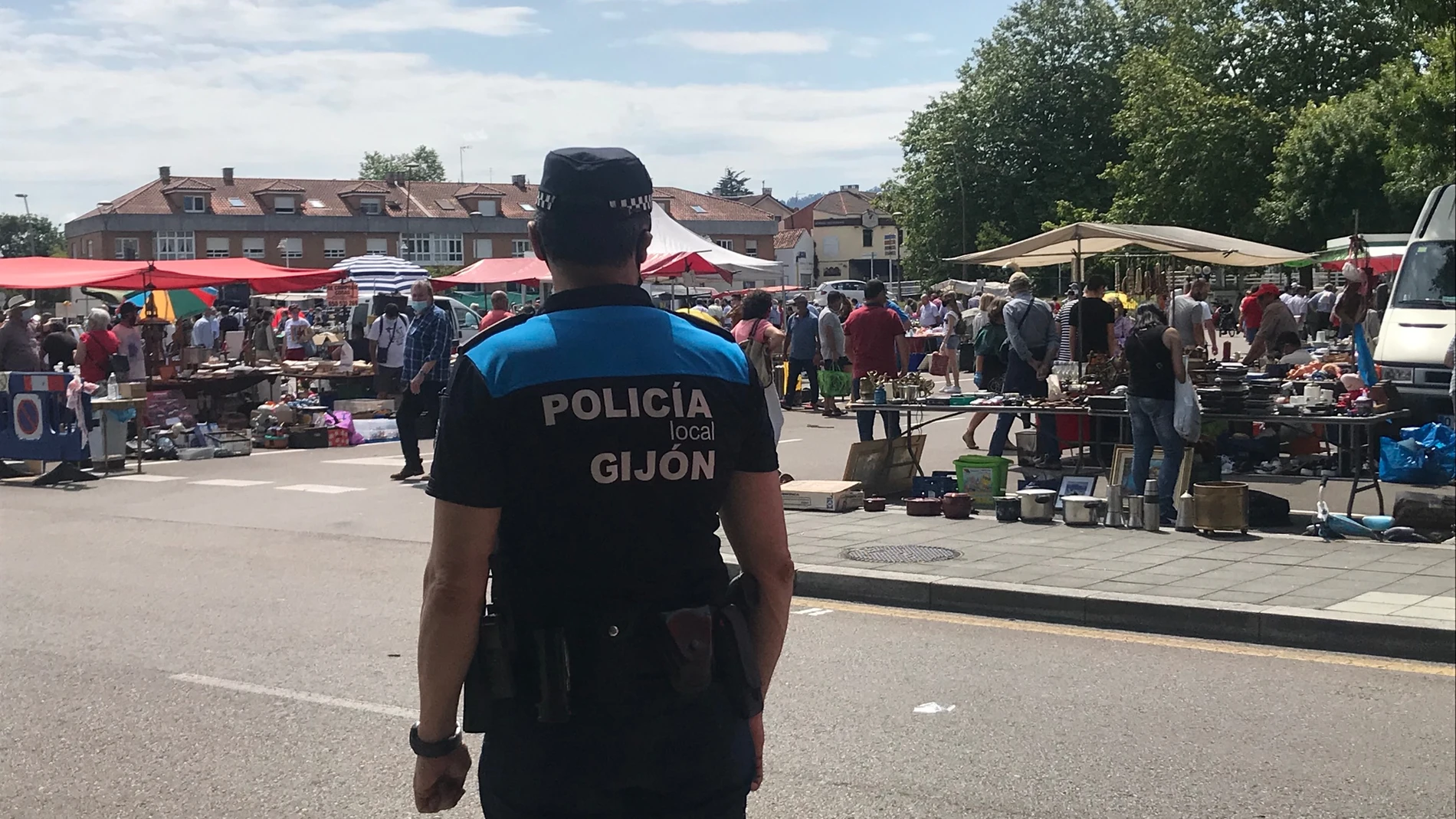 Agente de la Policía Local de Gijón