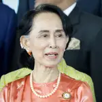 FILED - 20 November 2017, Myanmar, Naypyidaw: State Counsellor of Myanmar Aung San Suu Kyi attends the 13th Asia-Europe Meeting. Myanmar&#39;s detained leader Aung San Suu Kyi, who was arrested during a coup on Monday, has released a statement urging the country&#39;s people to oppose the military&#39;s power grab, her party has said. Photo: Kay Nietfeld/dpa (Foto de ARCHIVO)20/11/2017 ONLY FOR USE IN SPAIN