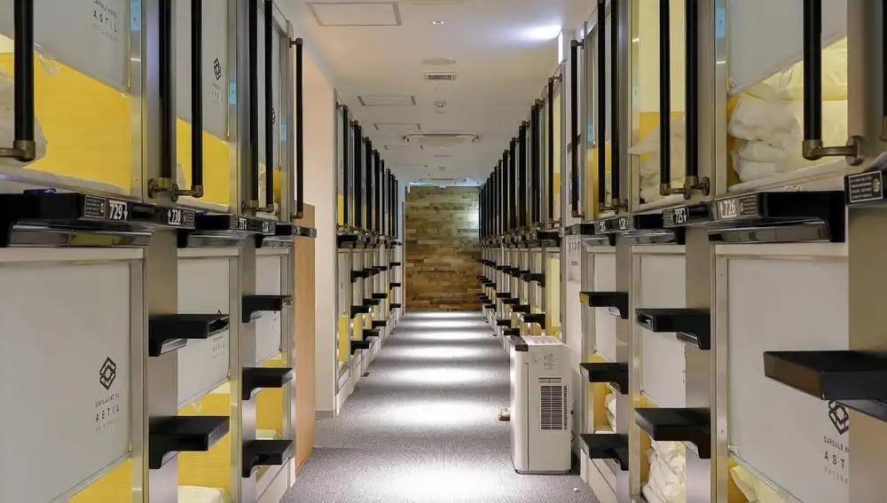 Capsule Hotel Astil Dotonbori, en Osaka.