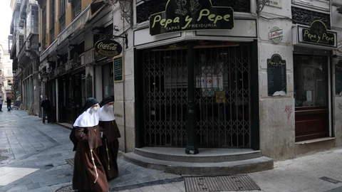 Cese de toda actividad no esencial en Málaga capital debido a la tasa de mil contagios que sobrepasó en los últimos 14 días