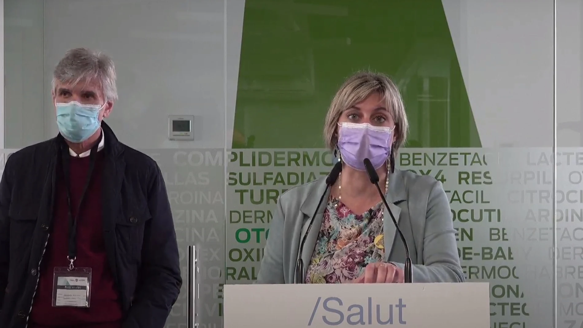 La consellera de Salud de la Generalitat, Alba Vergés, con el secretario de Salud Pública de la Generalitat, Josep Maria Argimon, en rueda de prensa en los laboratorios de Reig-Jofre en Sant Joan Despí (Barcelona).CONSELLERIA DE SALUD DE LA GENER06/02/2021
