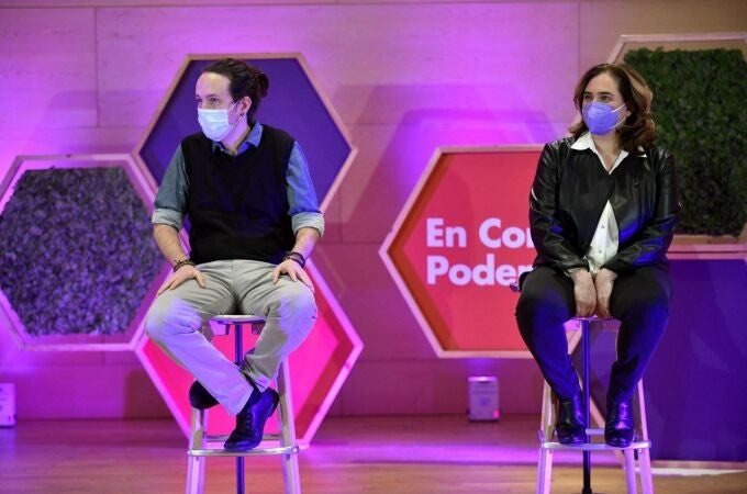 Pablo Iglesias y Ada Colau en el acto de campaña de este sábado