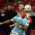 Renato Tapia con el Celta de Vigo frente al Atlético de Madrid.