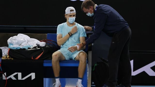 A Denis Shapovalov no le dejaban ir a hacer pis