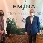 Carlos Moro muestra a la ministra Reyes Maroto la Bodega Emina y Oliduero
