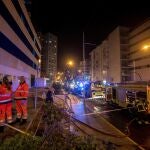 Los bomberos a las puertas del Hospital Puerta del Mar
