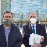 José María Llanos y Pepe Gosálbez, en la Ciudad de la Justicia de Valencia