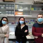 Izq a dcha: M. Paz Nombela Blanco, Sandra Blanco y Borja Miguel López