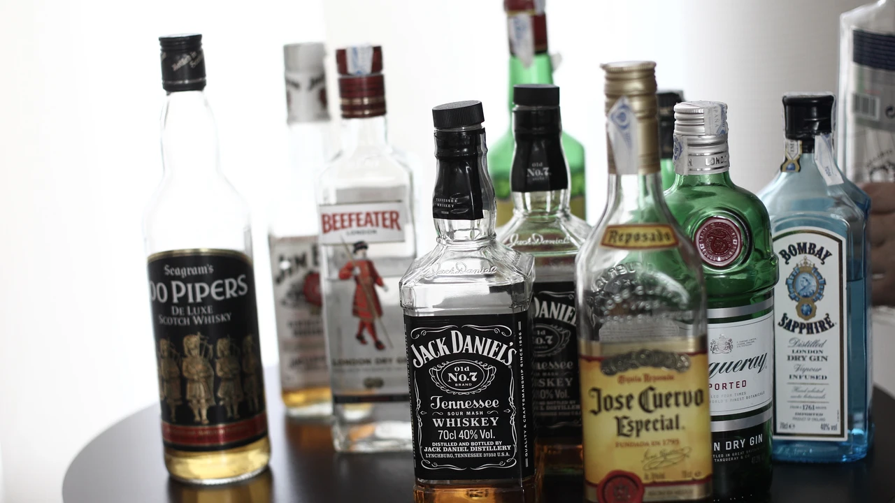 Cuánto alcohol debemos tomar al día para considerarnos alcohólicos?