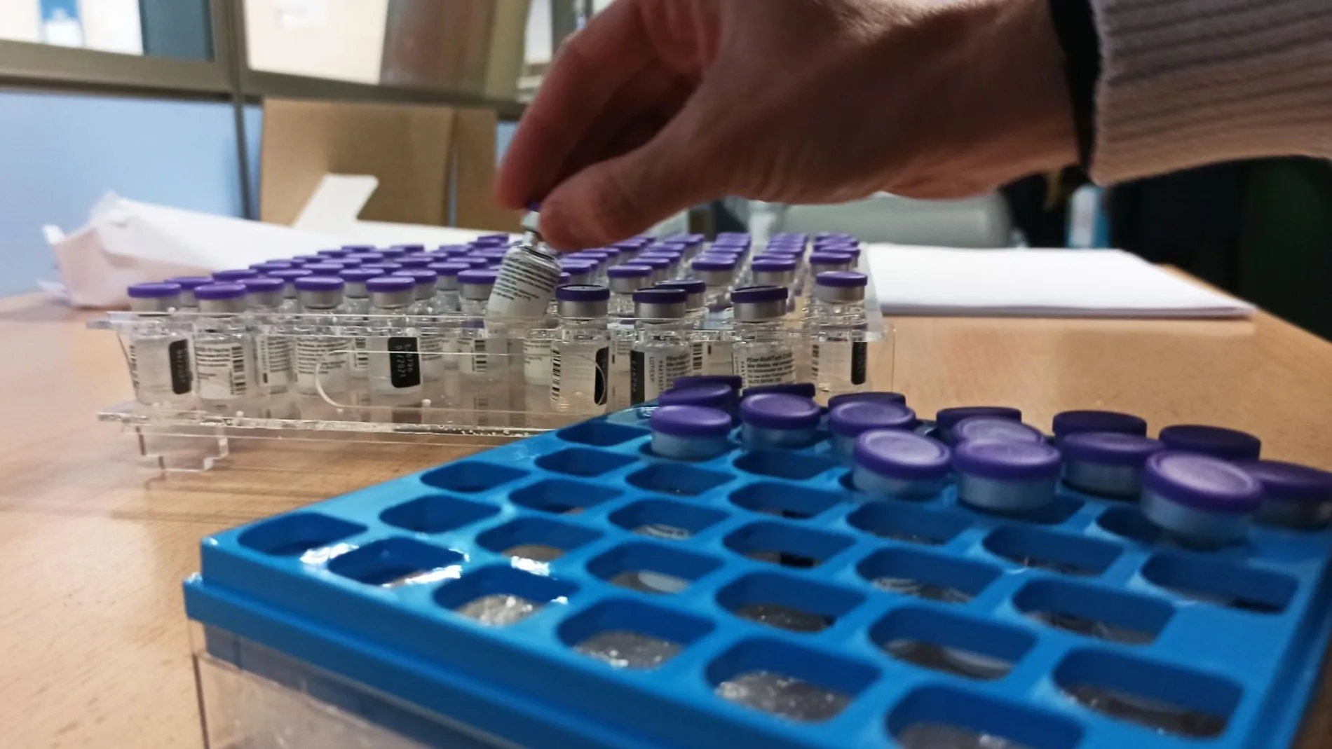 En la Comunitat Valenciana, Pfizer se destina mayoritariamente a los colectivos de personas de mayor edad mientras que Moderna y AstraZeneca son principalmente para personal sanitario