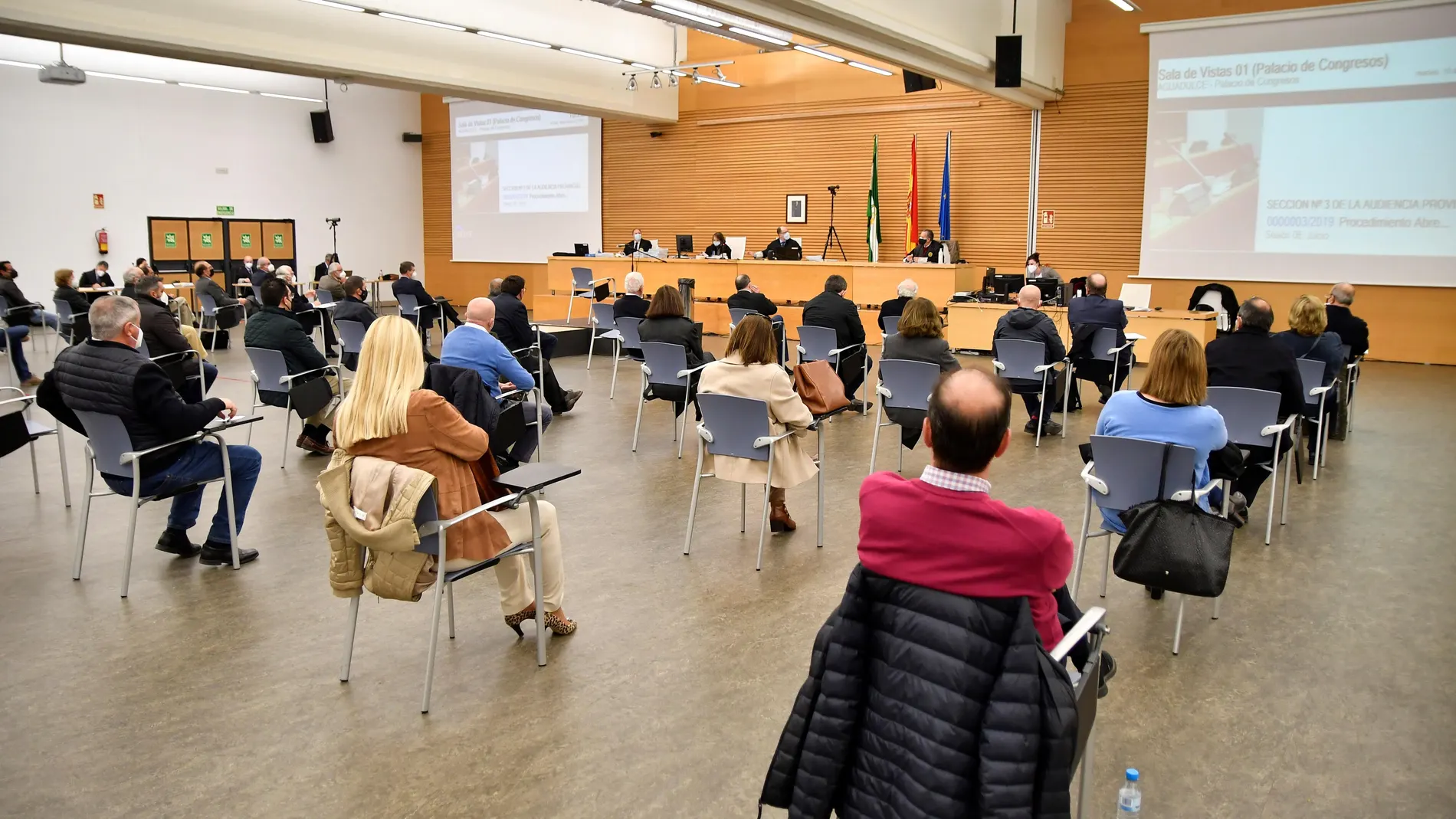 Imagen que presenta la sala del palacio de congresos y exposiciones de Aguadulce, en Roquetas de Mar (Almería), habilitada para la vista oral del caso 'Poniente'