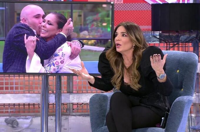 Raquel Bollo luciendo un Rolex en 'Sábado Deluxe'