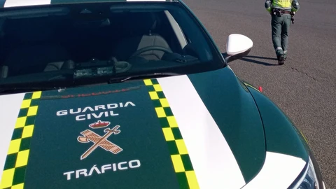 Patrulla de tráfico de la Guardia Civil