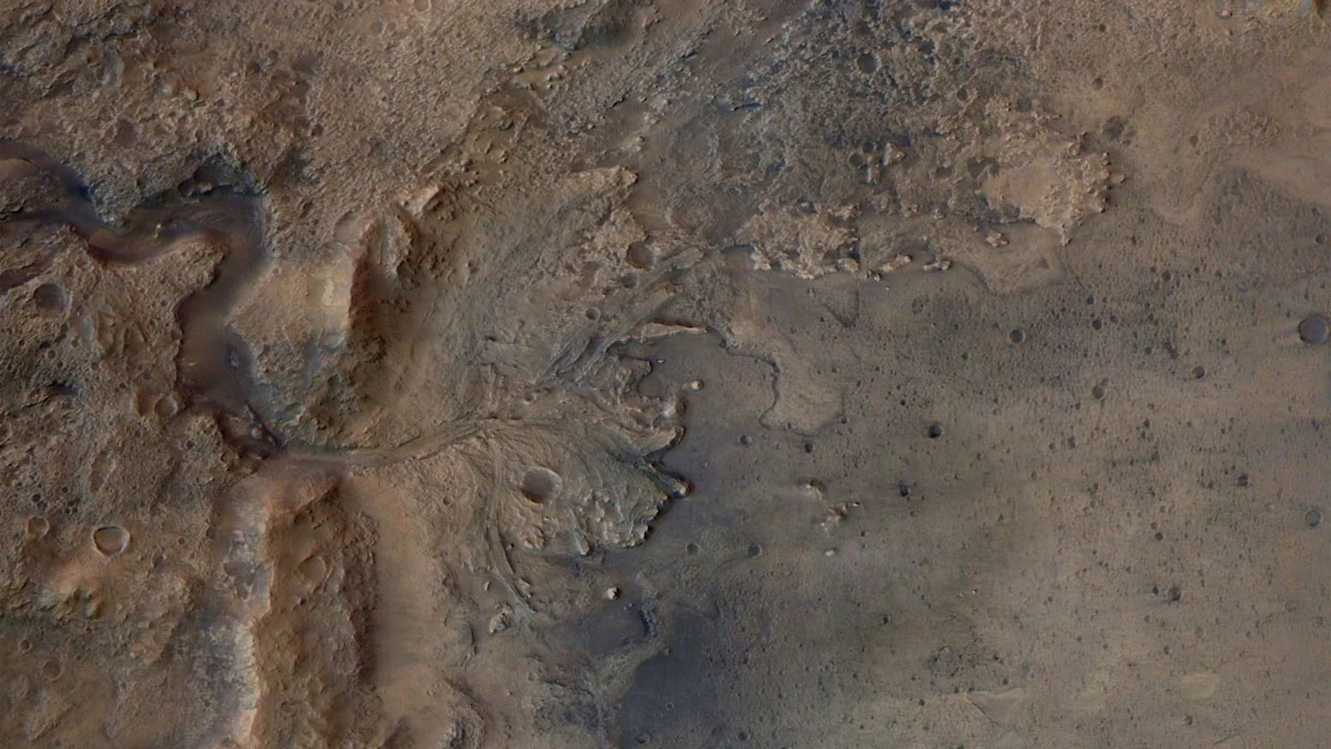 El cráter de Jezero, en Marte, podría albergar restos de vida microbiana.
