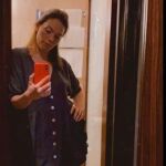 Maria Eugênia Oliveira, en la habitación del hotel, en una imagen publicada en su cuenta de Instagram