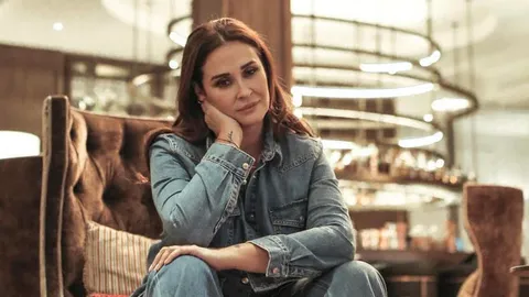 Vicky Martín Berrocal con 'total look vaquero'.