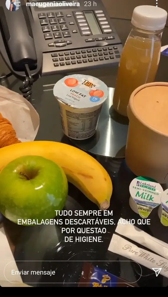La brasileña muestra la comida que reciben