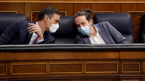 Pedro Sánchez y Pablo Iglesias en el Congreso de los Diputados