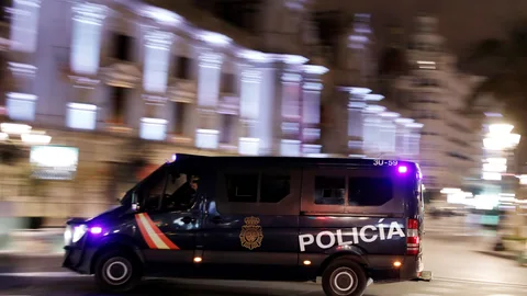 Furgón de la Policía Nacional