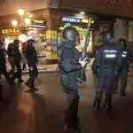  Queman contenedores en Granada en una nueva protesta contra la “represión policial”