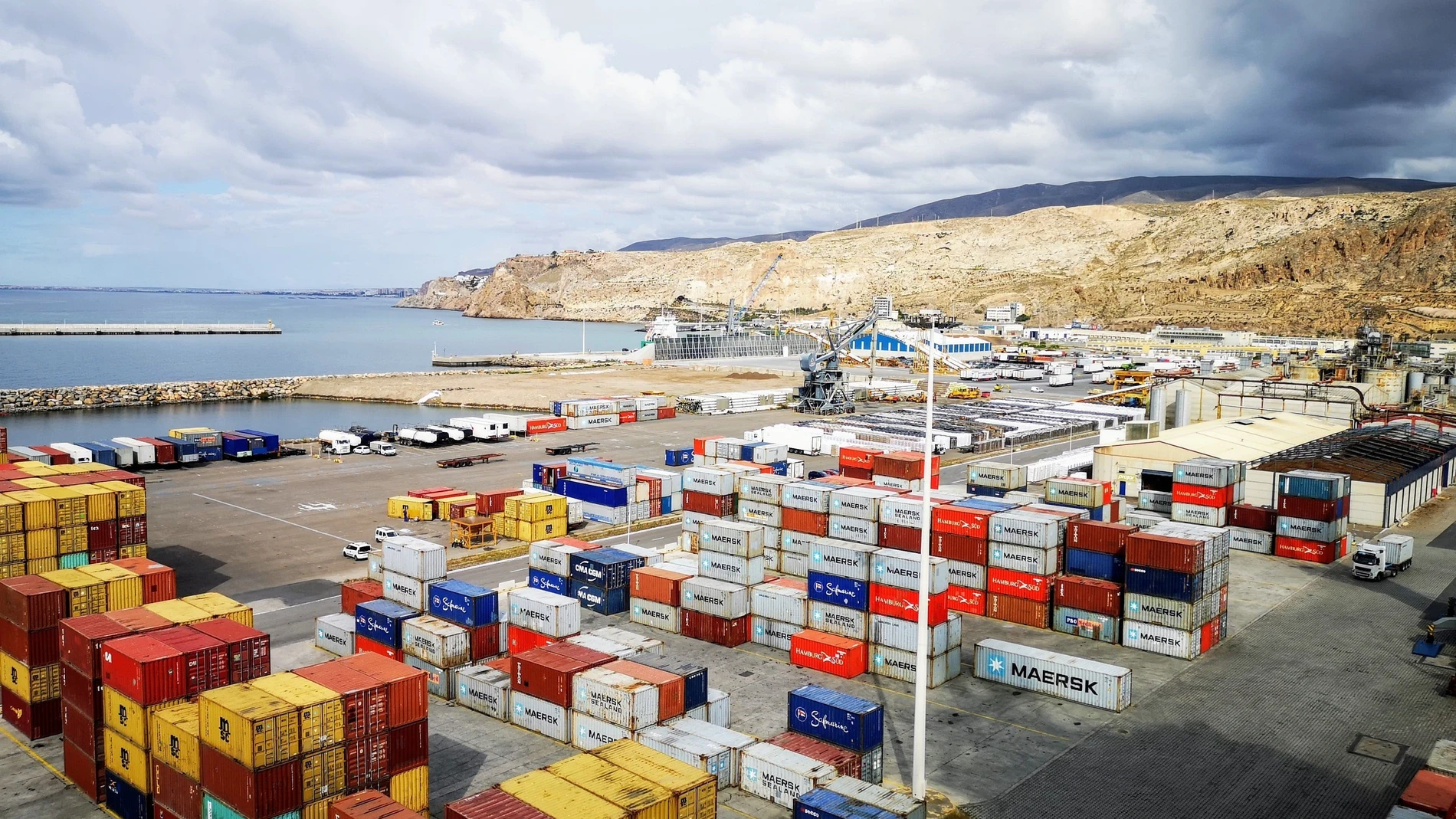 Terminal de contenedores del puerto de Almería