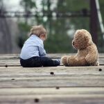 Comúnmente, nos referirnos con “retraso madurativo” a los peques que no han alcanzado los hitos del desarrollo propios de su edad cronológica.