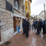 Acto de colocación de una Placa Conmemorativa del Ayuntamiento de Burgos y la Institución Fernán González a Eulalia Cáceres y Manuel Machado, con motivo del 75 Aniversario de la Fundación Fernán González.