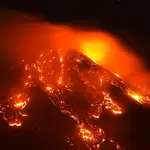  El Etna entra en erupción por octava vez en menos de un mes