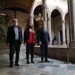 El líder de ERC en Barcelona, Ernest Maragall; la alcaldesa de Barcelona, Ada Colau, y el primer teniente de alcalde y líder del PSC, Jaume Collboni