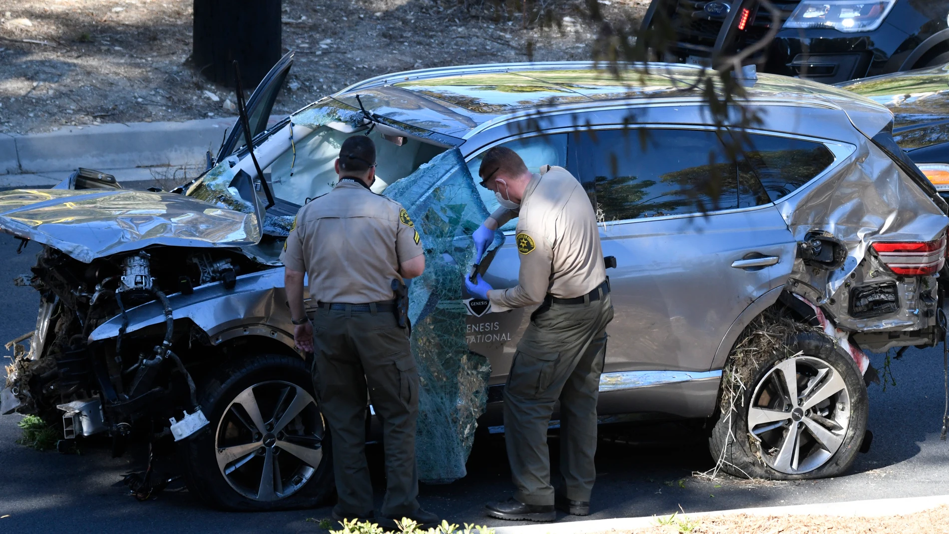 La Policía investiga el estado en el que quedó el vehículo que conducía Tiger Woods.