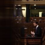 El líder del PP, Pablo Casado, interviene en una sesión de Control al Gobierno en el Congreso de los Diputados, en Madrid