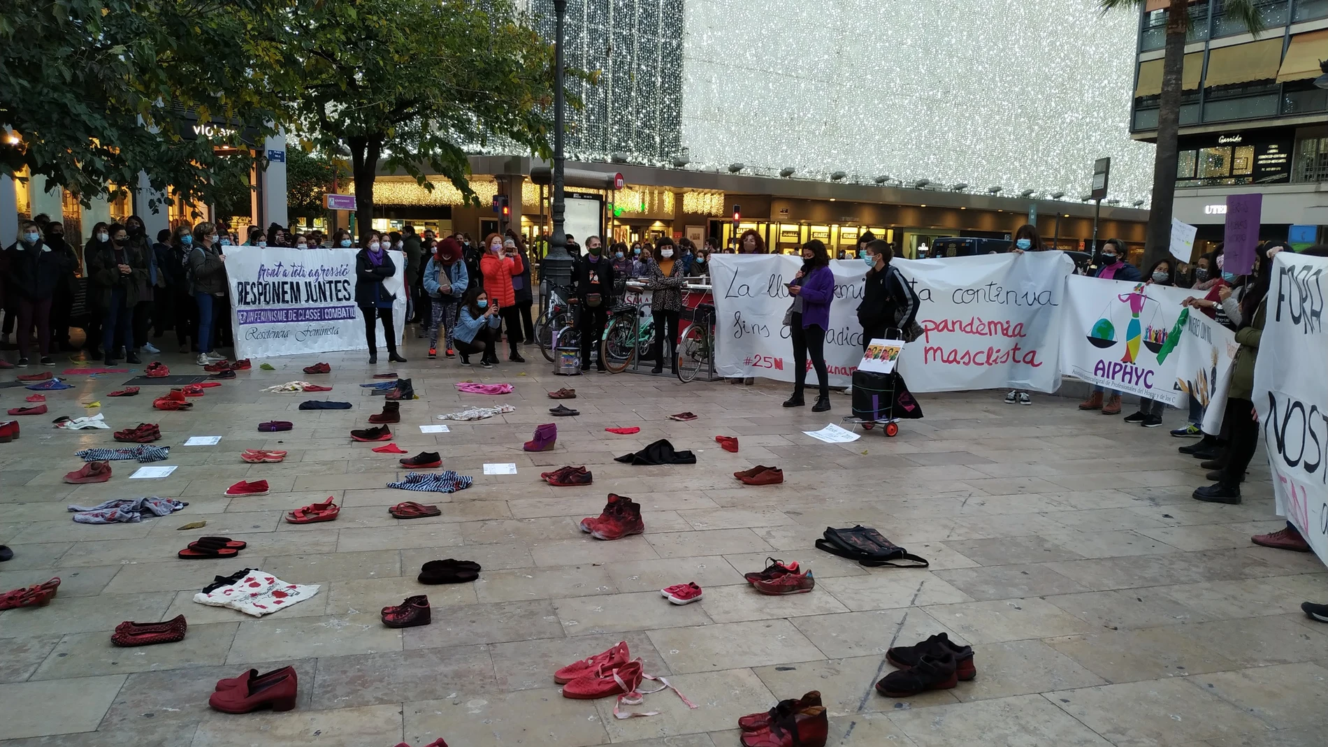 Siete concentraciones "descentralizadas" y reivindicaciones desde los balcones conmemorarán el 8M en Valencia