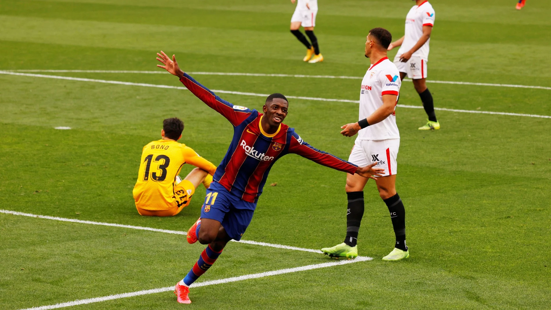 Dembélé celebra un gol en el Sevilla-Barcelona de la pasada Liga