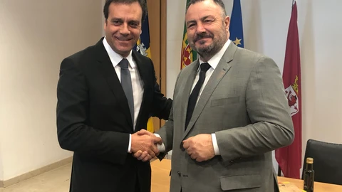Eduardo Morán, presidente de la Diputación de León, tras firmar el acuerdo del proyecto ERASMUS+ SOBRE PATRIMONIO CULTURAL RURAL