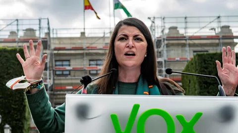 La secretaria general del Grupo Parlamentario VOX en el Congreso de los Diputados, Macarena Olona