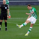 Loren Morón con el Real Betis.