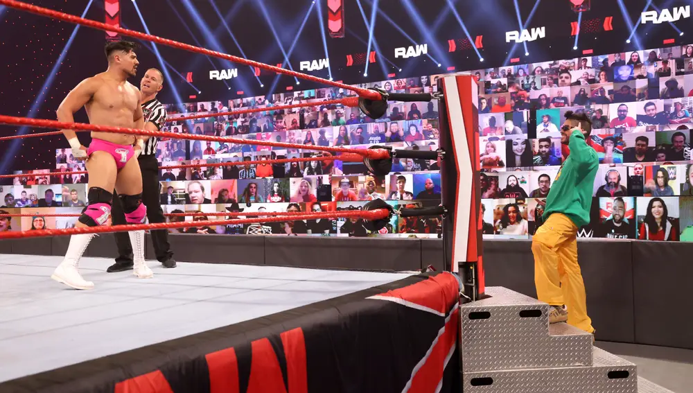 La semana pasada, Garza y Bad Bunny se encararon en el ring de RAW y hay rumores acerca de un posible enfrentamiento entre ambos de cara a WrestleMania / FOTO: WWE
