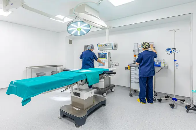Un hospital público gallego aplica un tratamiento novedoso contra el párkinson