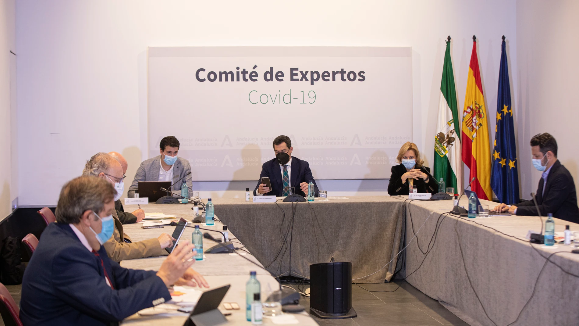 El presidente de la Junta, Juanma Moreno, durante la reunión del Consejo Asesor de Alertas de Salud Pública de Alto Impacto