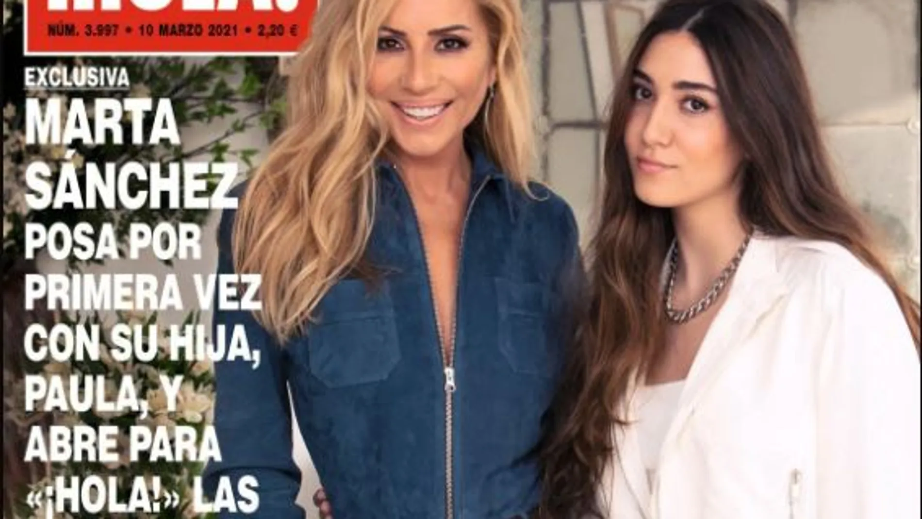 Marta Sánchez y su hija en la revista Hola