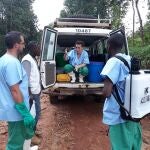 Miriam Alía, responsable de Vacunación de Médicos Sin Fronteras, durante uno de sus viajes a África