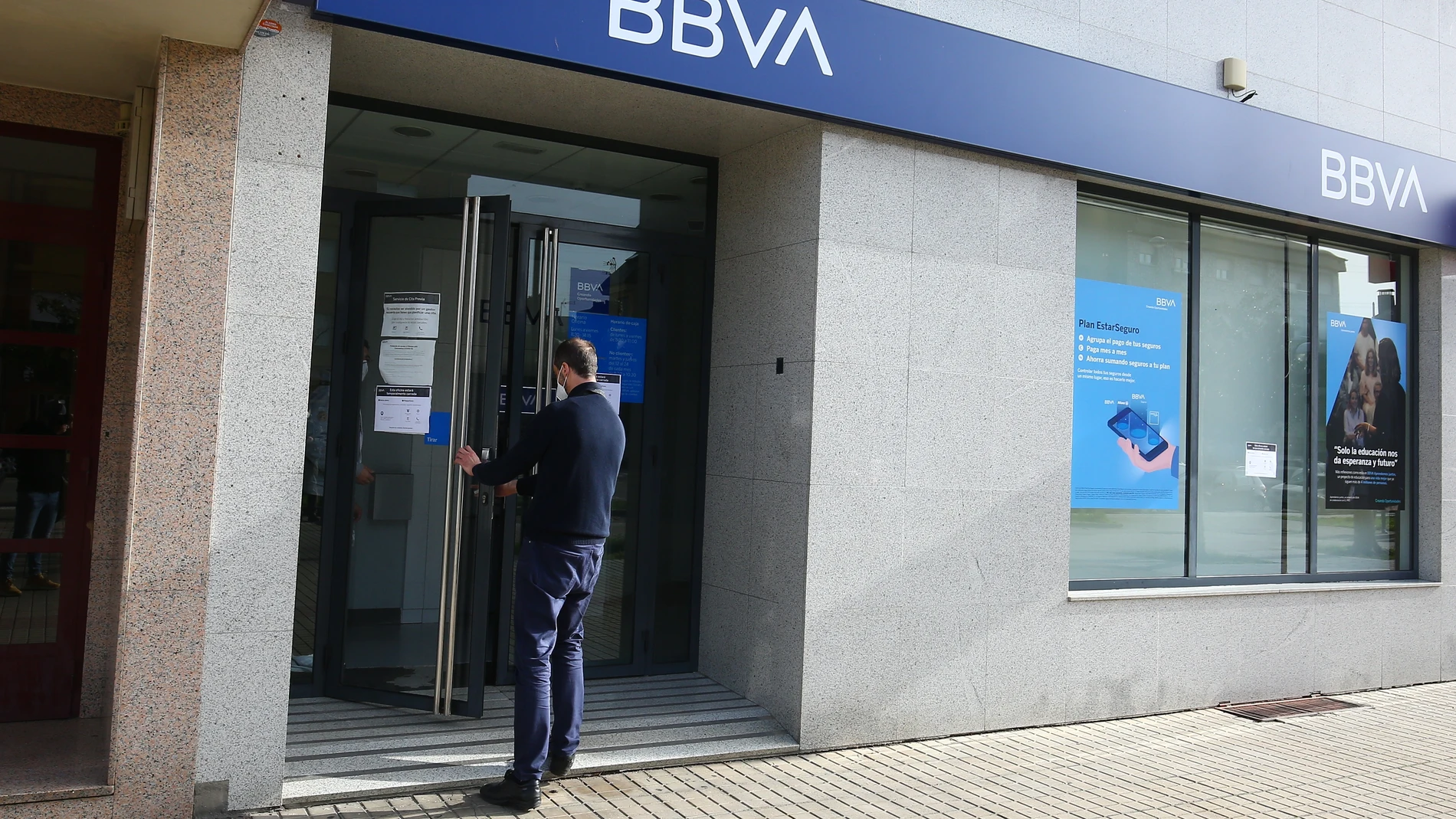 Hay más de 16.000 sucursales autorizadas para repartir los premios de la Lotería de Navidad superiores a los 2.000 euros