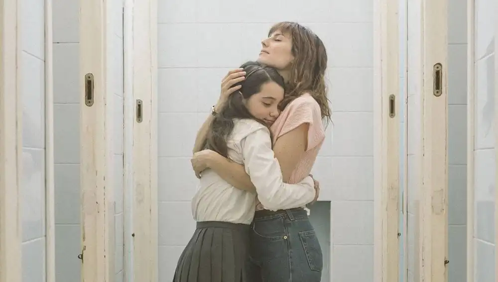 Natalia de Molina y Andrea Fandos protagonizan &quot;Las niñas&quot;, cuyo guion parte de las experiencias vitales de Pilar Palomero