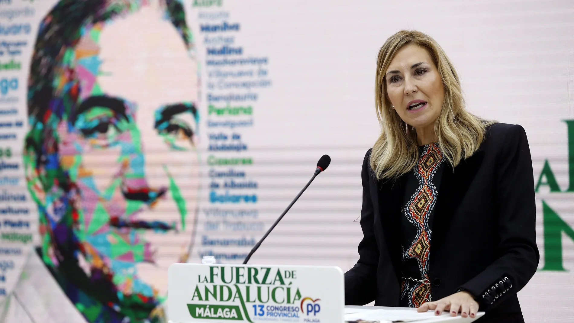 La vicesecretaria general de la Organización del Partido Popular Ana Beltrán durante su intervención este domingo en el XIII Congreso provincial del PP de Málaga. EFE/Jorge Zapata