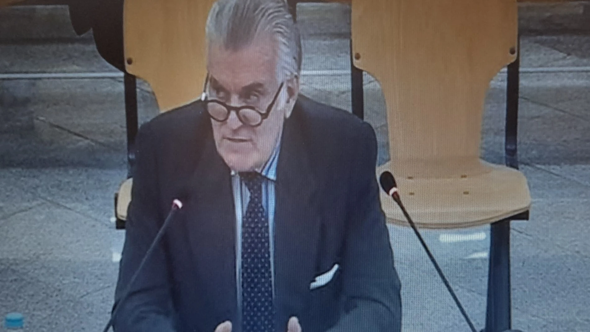 El extesorero del PP Luis Bárcenas, durante su declaración en el juicio de la "caja B" del PP