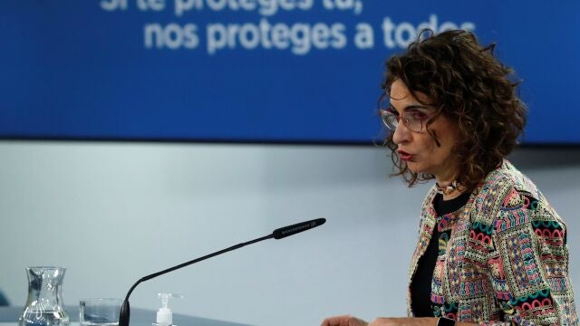 La portavoz del Gobierno, María Jesús Montero, durante la rueda posterior a la reunión del Consejo de Ministros celebrada este martes en Moncloa